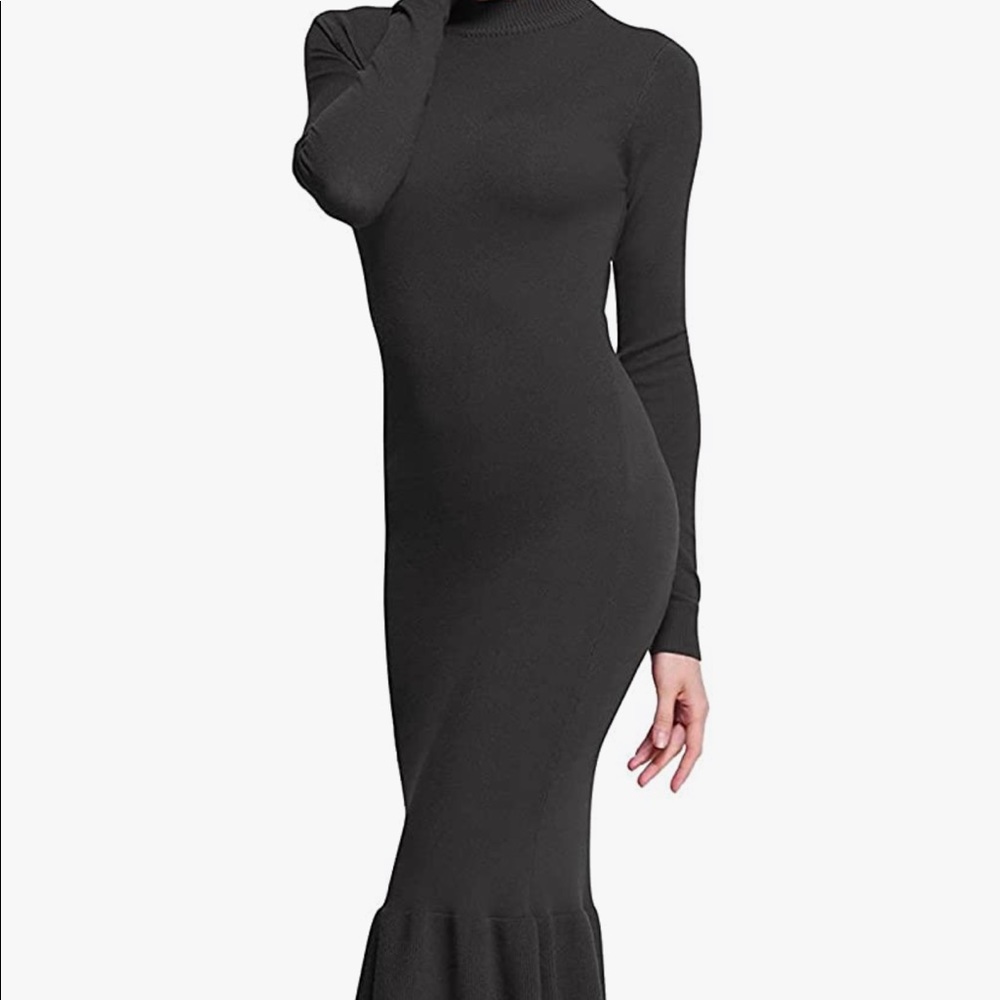 NWOT-Rocorose Body Con Mermaid Sweater Dress